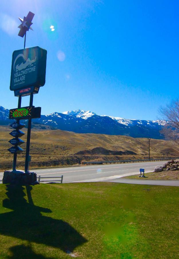 Yellowstone Village Inn And Suites Gardiner Exteriér fotografie